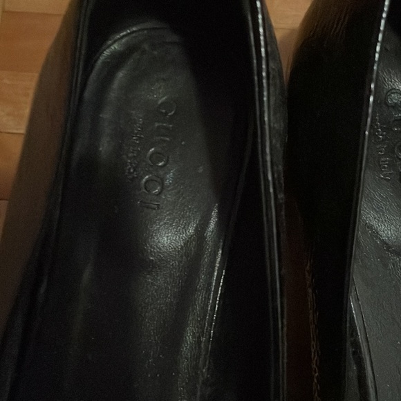 Gucci Black Flats with Silver Buckle - Picture 5 of 14